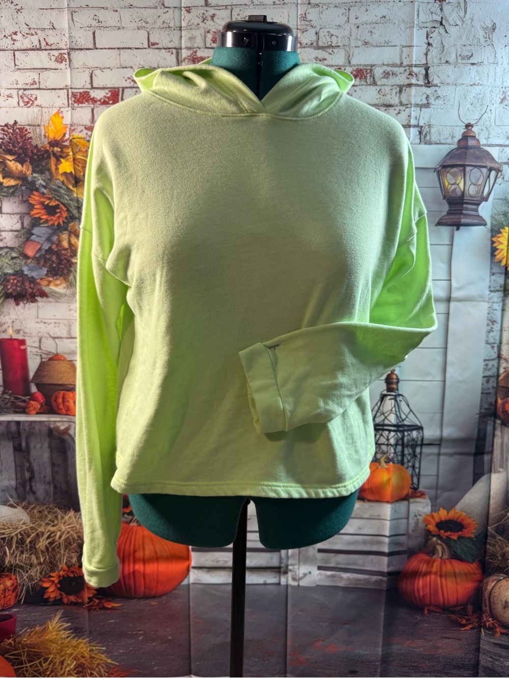 124-Light Green Women's Hooded Pullover Sweatshirt - Casual Cozy Hoodie